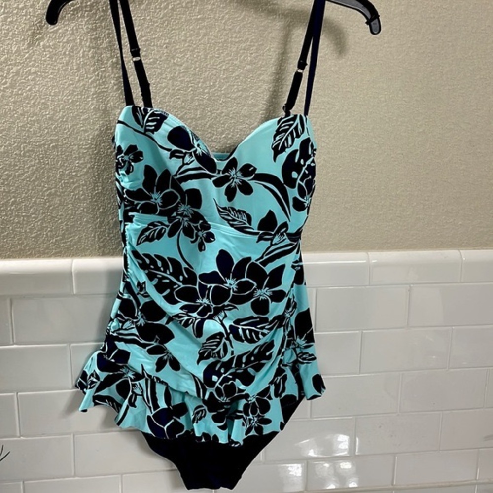 Tommy Bahama Navy and Aqua Swimsuit. New w/o Tags . Size 10.